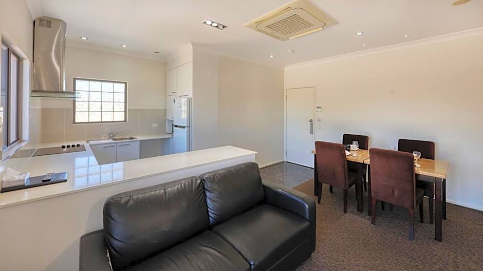 Western Downs Motor Inn