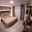 8room hotel