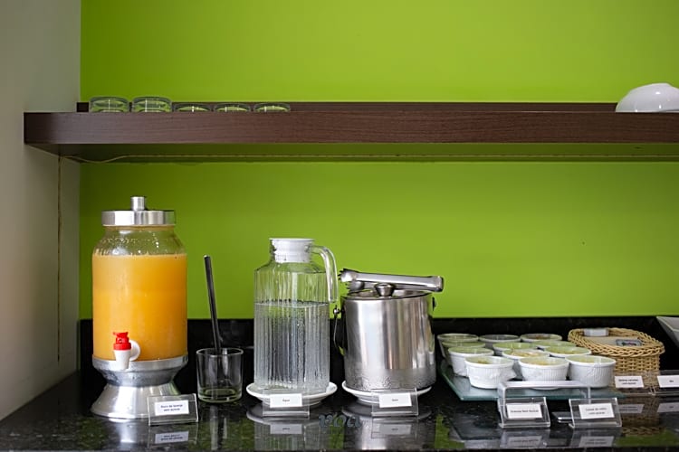 VOA Convenience Hotel