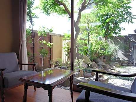 Japanese-Style Superior Room with Private Bathroom