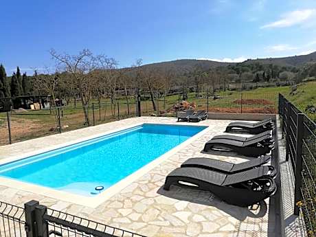 Mas Del Llop Blanc - Dog friendly Hostal Rural - B&B
