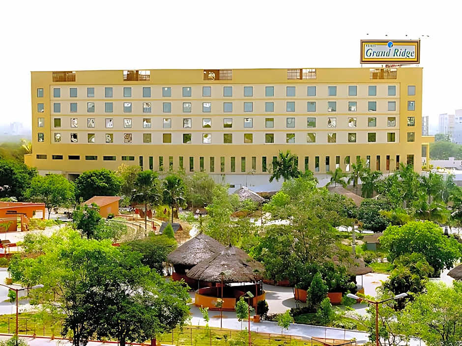 Fortune Select Grand Ridge