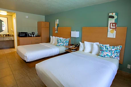 Standard Room with 2 Queen Beds