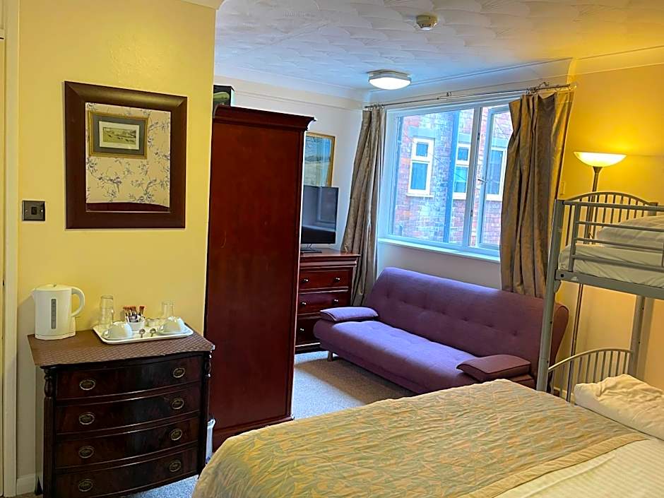 Yellow Mountain Hotel