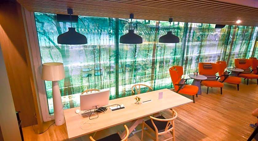 Park Plaza Bangkok Soi 18