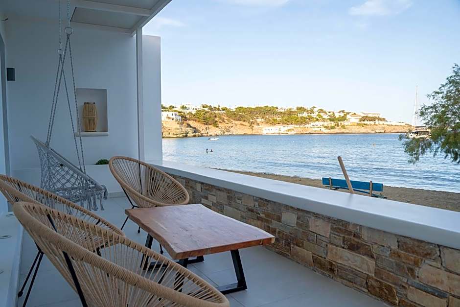Beachfront cycladic suite Irene Apartments boutique hotel