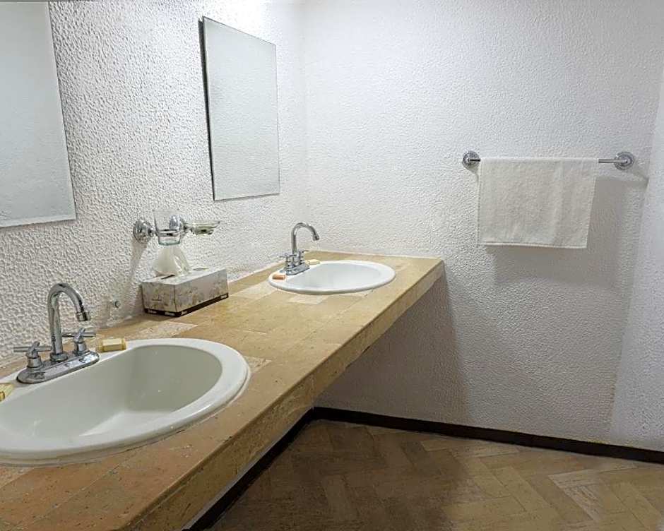 HOTEL BOK 21