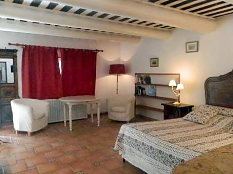 Triple Room with Bath