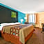 Super 8 by Wyndham Tulsa/Route 66