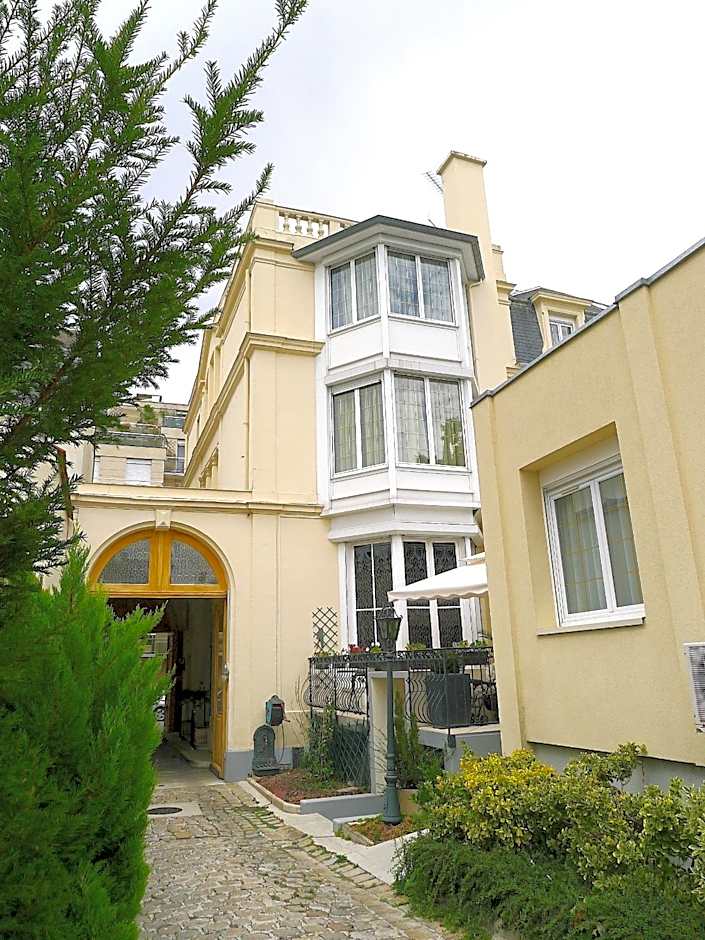 Grand Hôtel Des Templiers