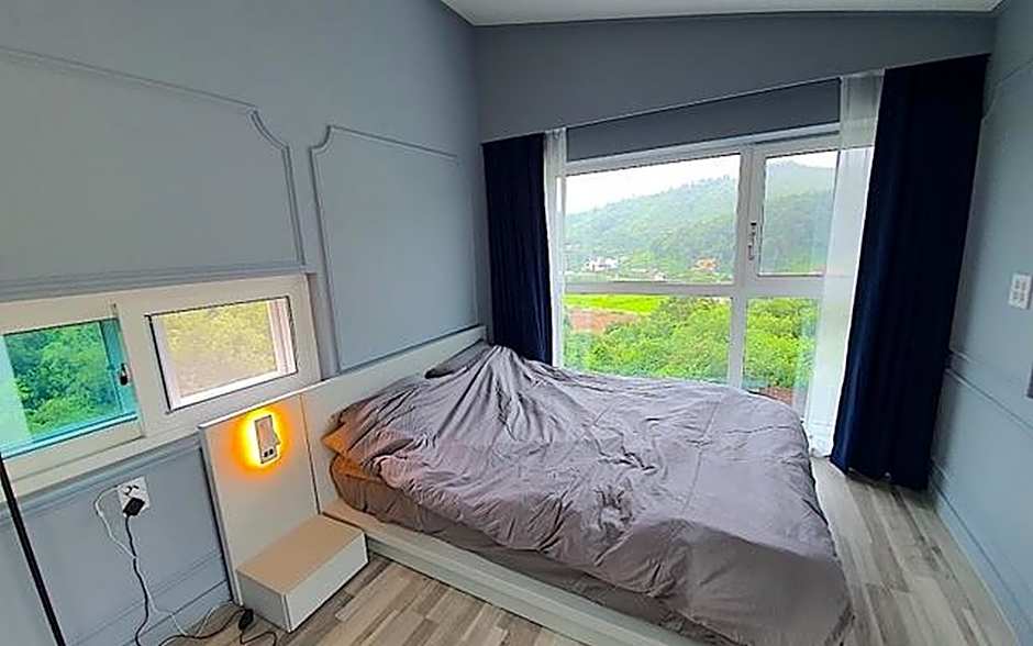 Gapyeong Pool Villa Lavelo Pension