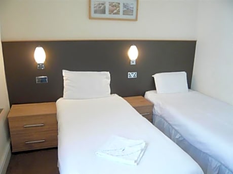 Twin Room on-suite