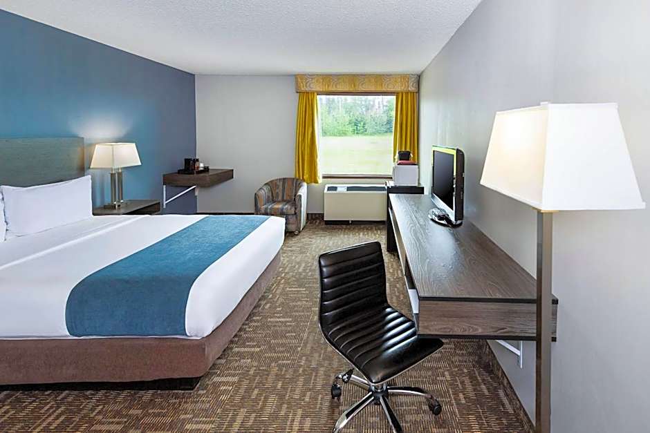 Crestwood Hotel