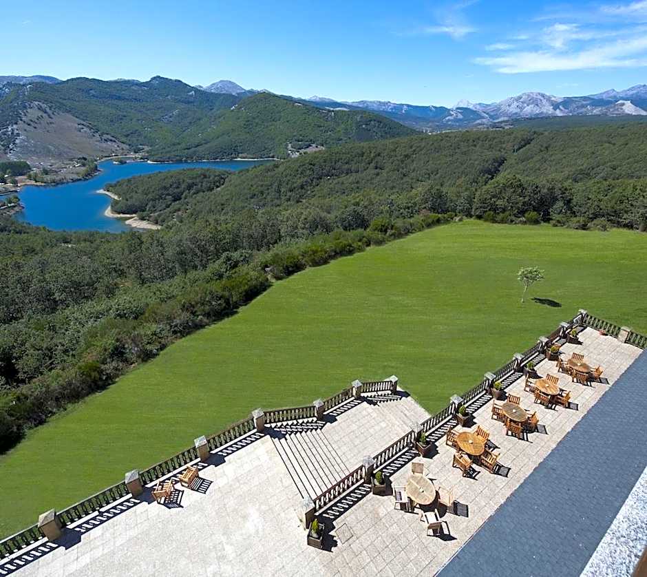 Parador de Cervera de Pisuerga