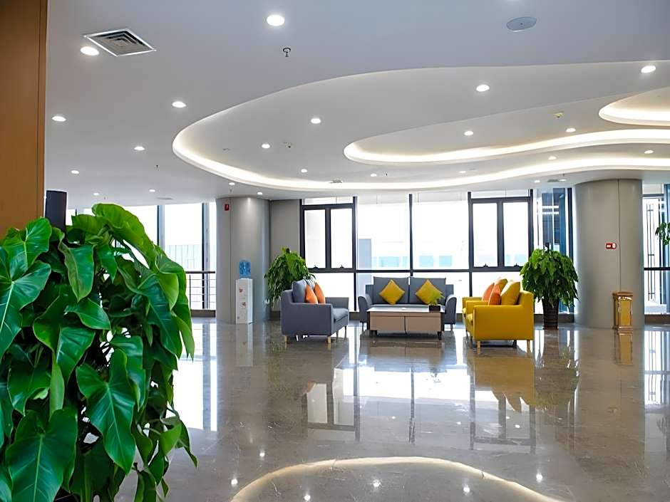 GreenTree Eastern Rizhao High Speed Railway Station Hotel