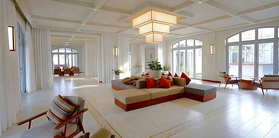 FLC Luxury Hotel Samson
