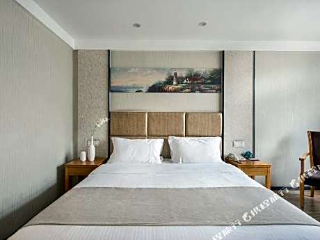 GTR - Guest Room with One 1.8M Bed
