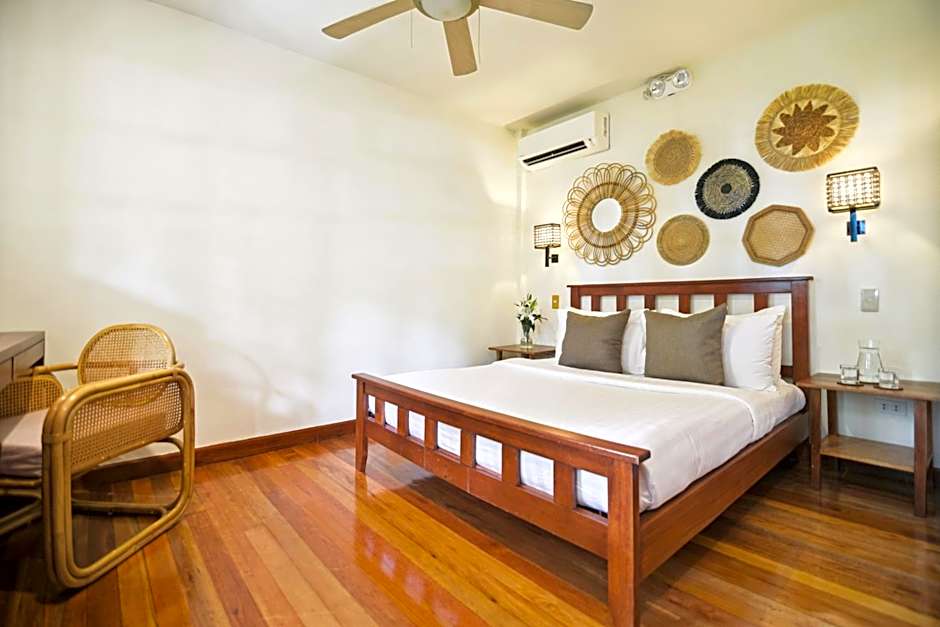 Photo 1 of 4 of Petite Suite