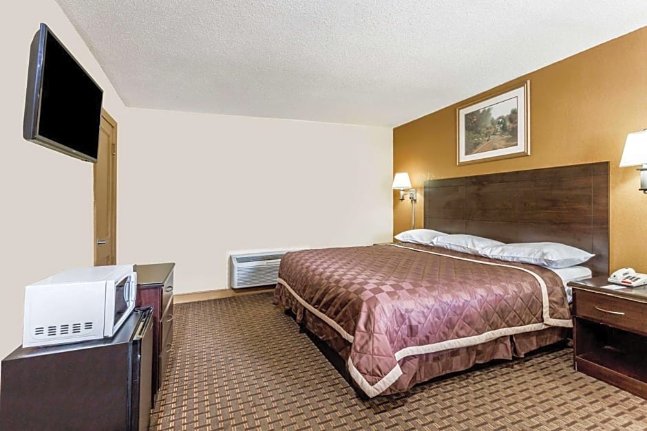 Knights Inn Glen Allen – Glen Allen, VA