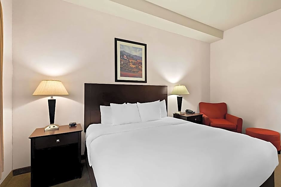 Comfort Inn & Suites Creswell