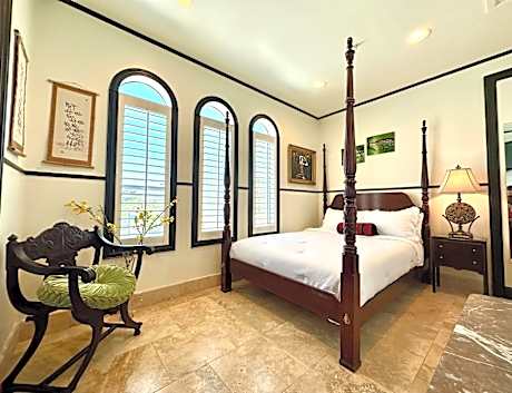 Queen Suite