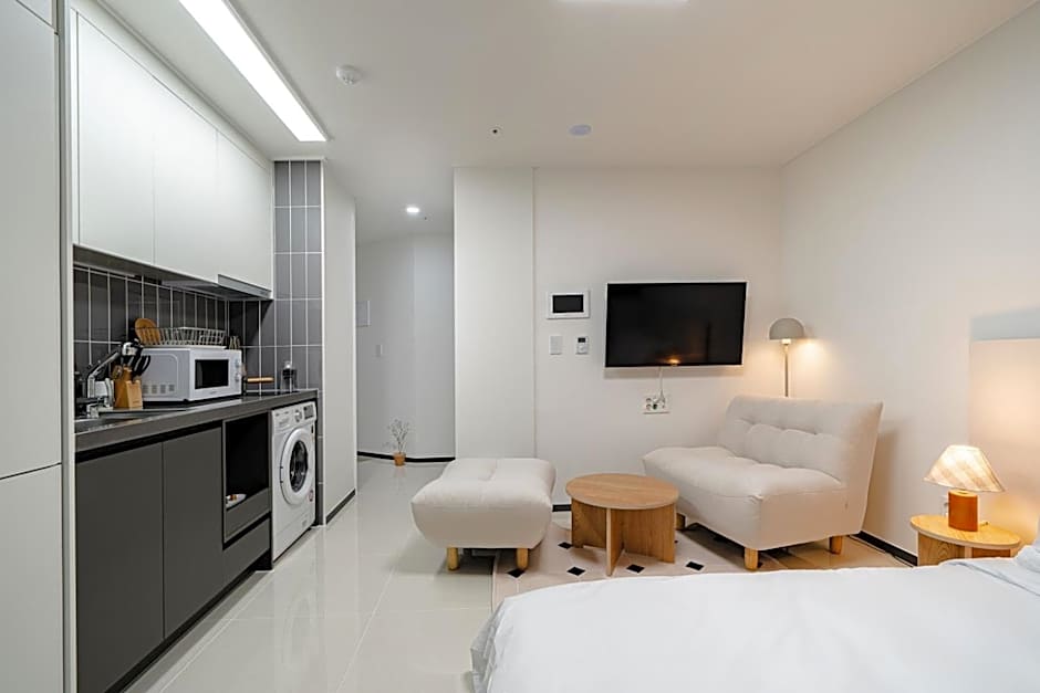 Urbanstay Busan Cityhall