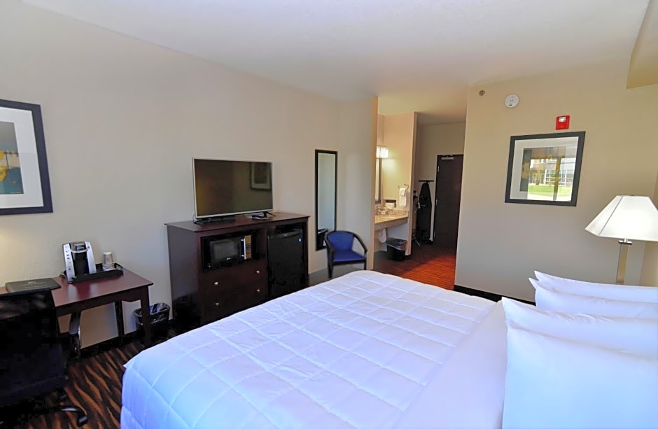 Cobblestone Inn & Suites - Monticello