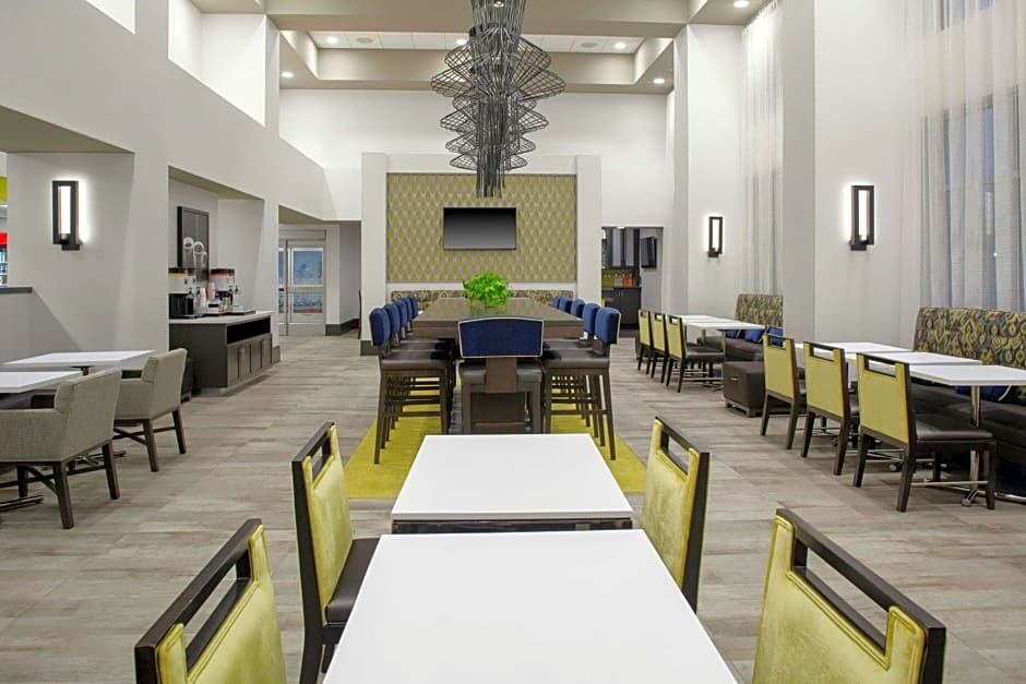 Hampton Inn By Hilton & Suites Irvine-Orange County Airport