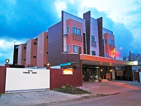 Ruemango Apartelle and Suites