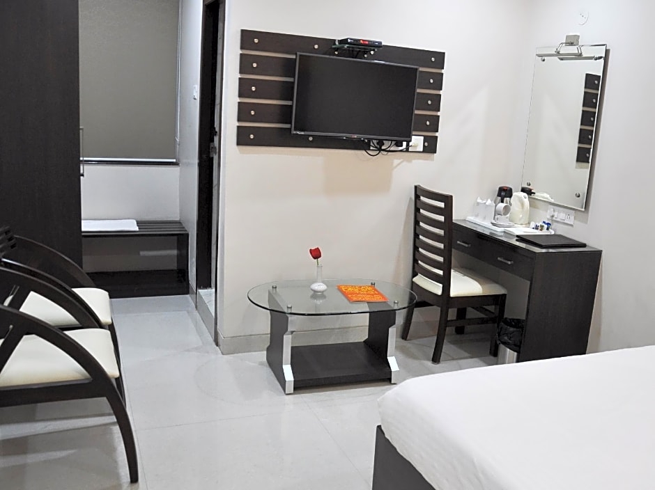 Savera A Luxury Business Hotel