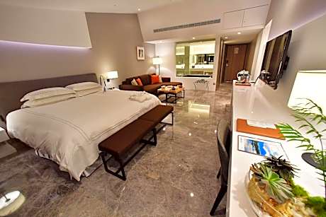 King Room with Mountain View
