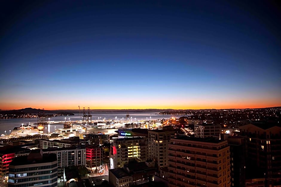 The Quadrant Hotel & Suites