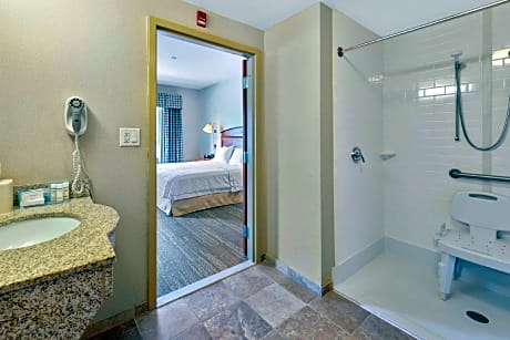 1 King Mobility Hearing Accessible Roll In Shower Studio Non-Smoking