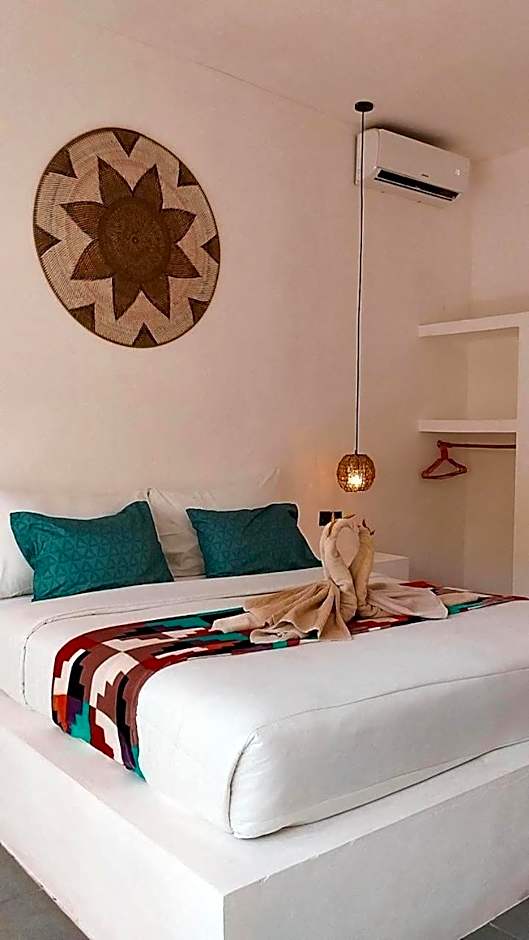 Villa Green House A tropical central 2-BR villa