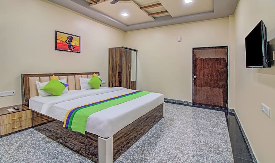 Treebo Royal, Chandrapur