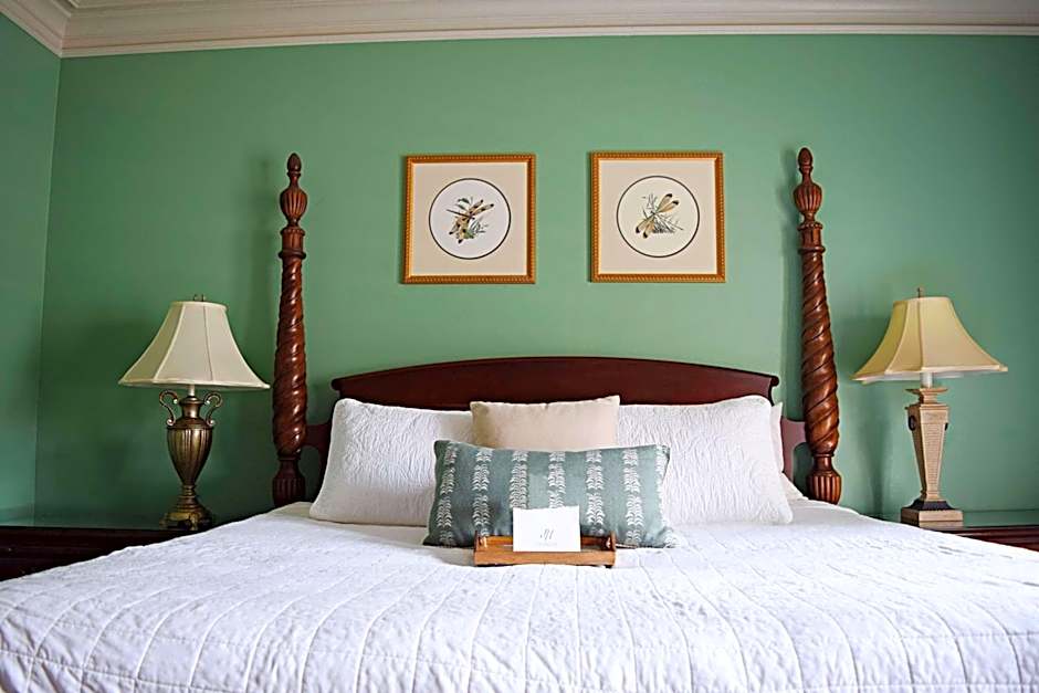 JH Adams Inn, Trademark Collection by Wyndham