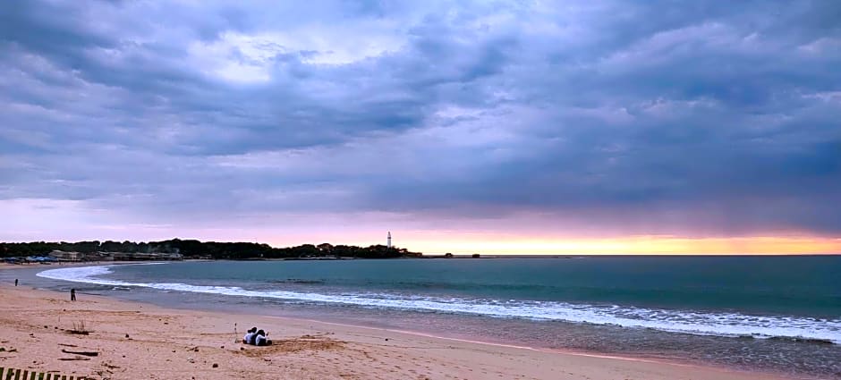 penginapan karanglaut santolo