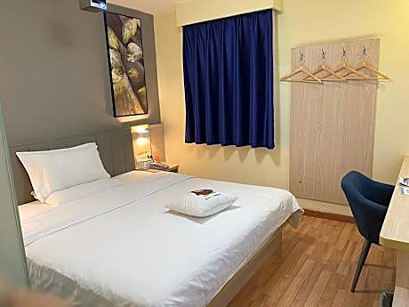 WH - Light Select 1 Bed Room