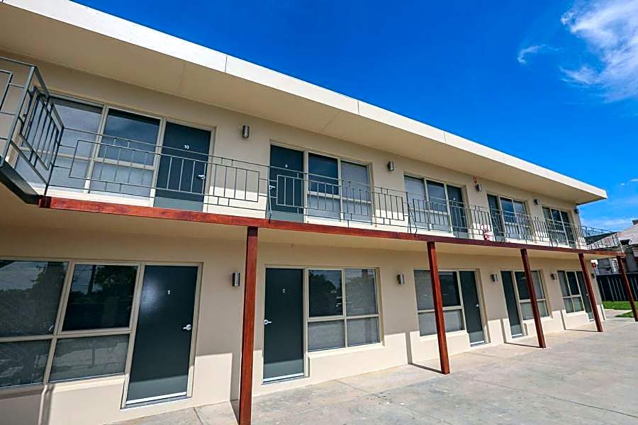 Seven Pines Motor Inn