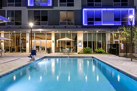 TRYP by Wyndham Orlando