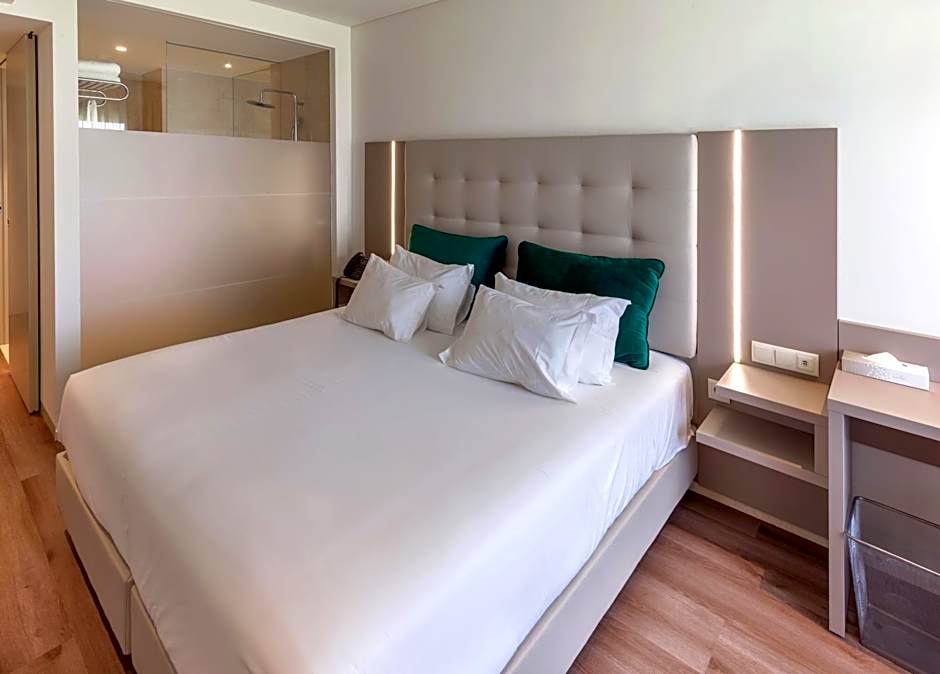 Oporto Airport & Business Hotel