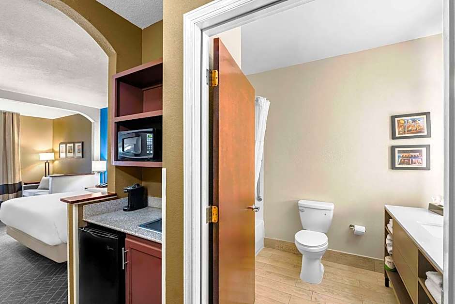 Comfort Suites Mobile East Bay
