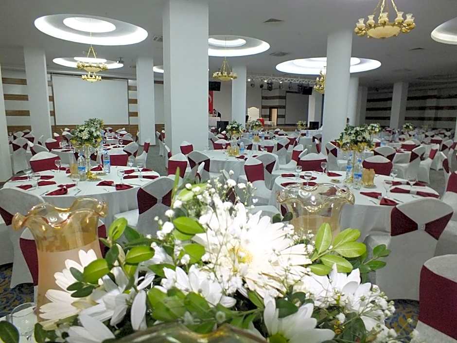 Demosan Hotel