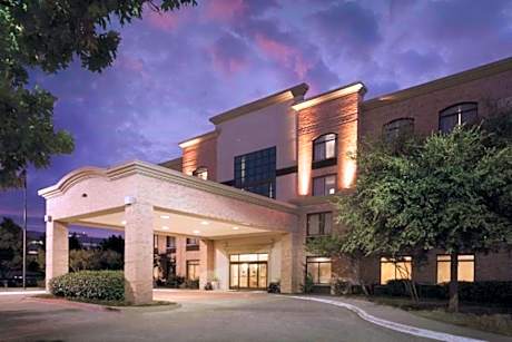 Pace Hotel Addison