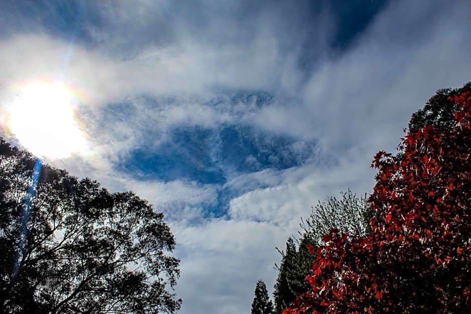 Tomah Retreat - Studio CHILL with fireplace and clawfoot bath