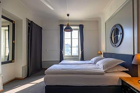 Superior Double Room with Shared Bathroom