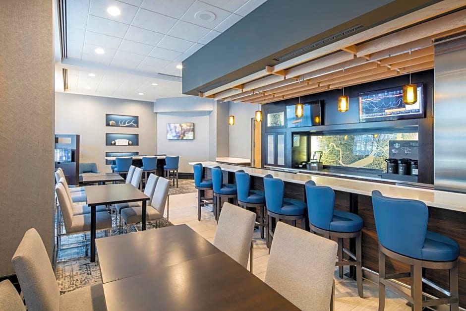 Courtyard by Marriott Boston Brookline