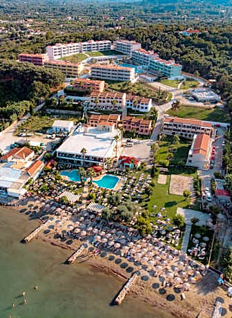 Robolla Beach Aparthotel