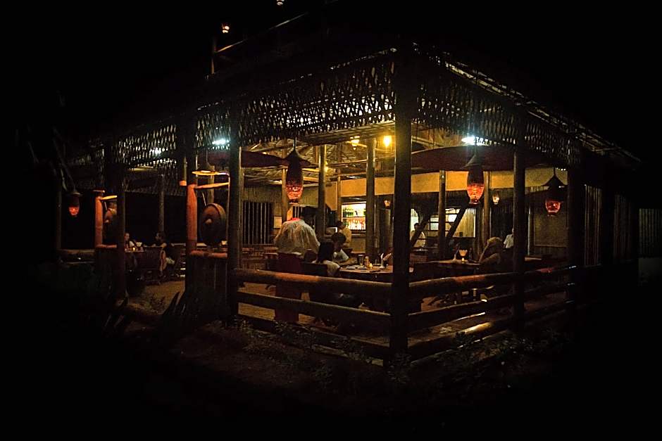 Golden Sunrise Hotel