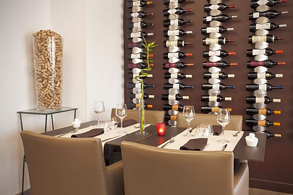 LOGIS HOTEL & RESTAURANT L'ETAPE Bouc Bel Air - Gardanne